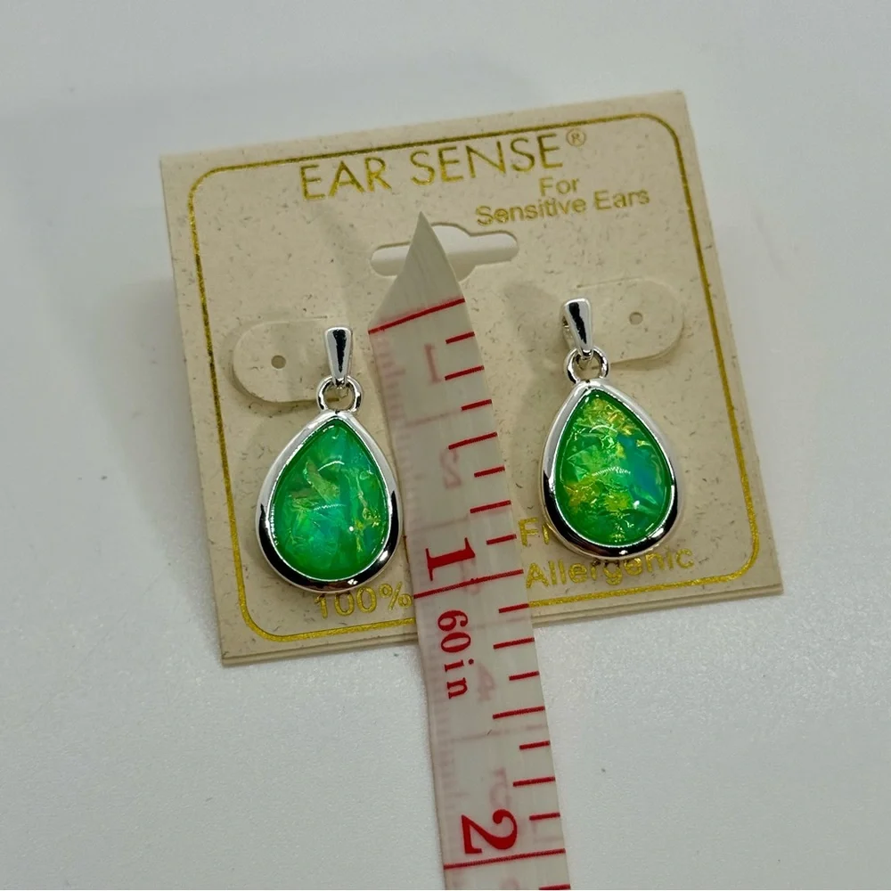Chic Silver and Green Teardrop Earrings‎ - Nickel Free NWT